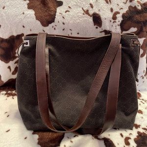 🌷🌾Gucci Canvas Tote Purse🎀💐